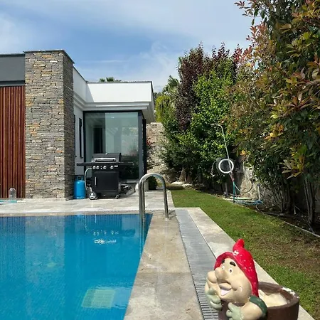 Hotel Falcon With Swimming Pool And Great Views Bodrum